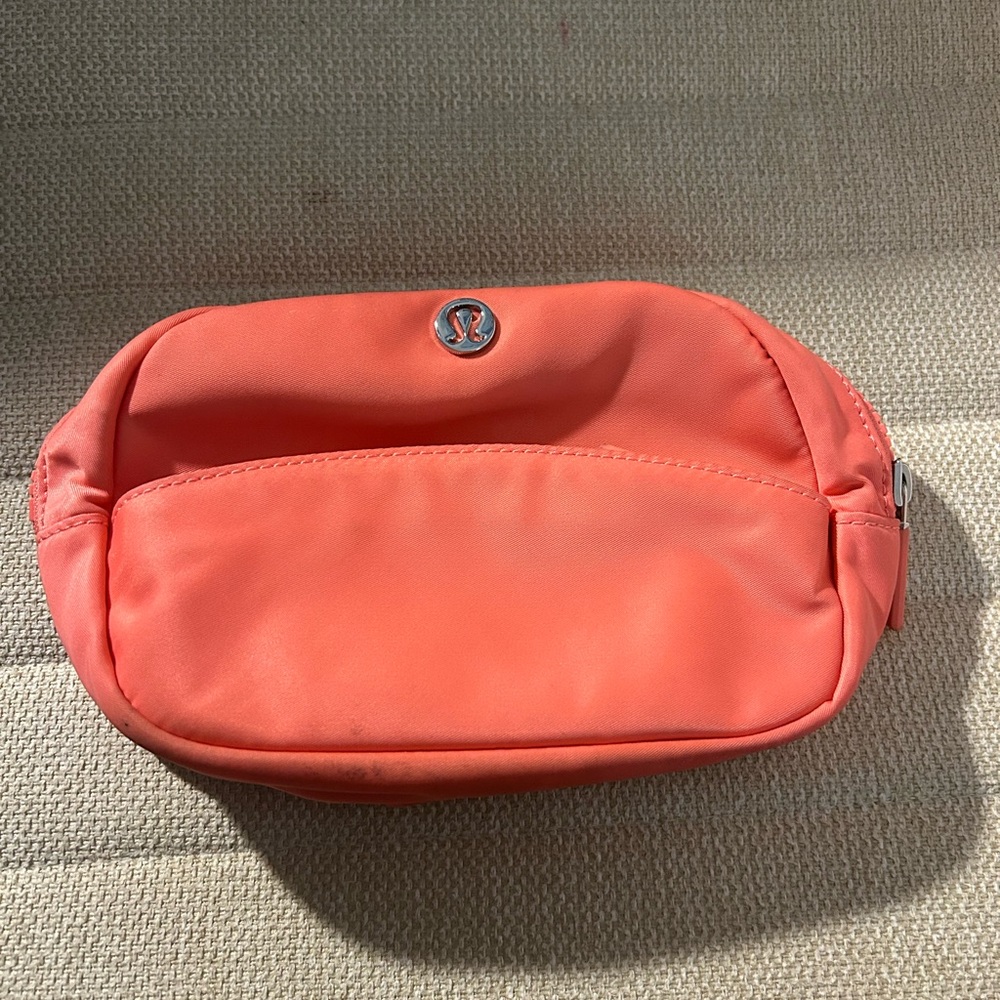 Raspberry Cream Lululemon Go-Getter Pouch Mini